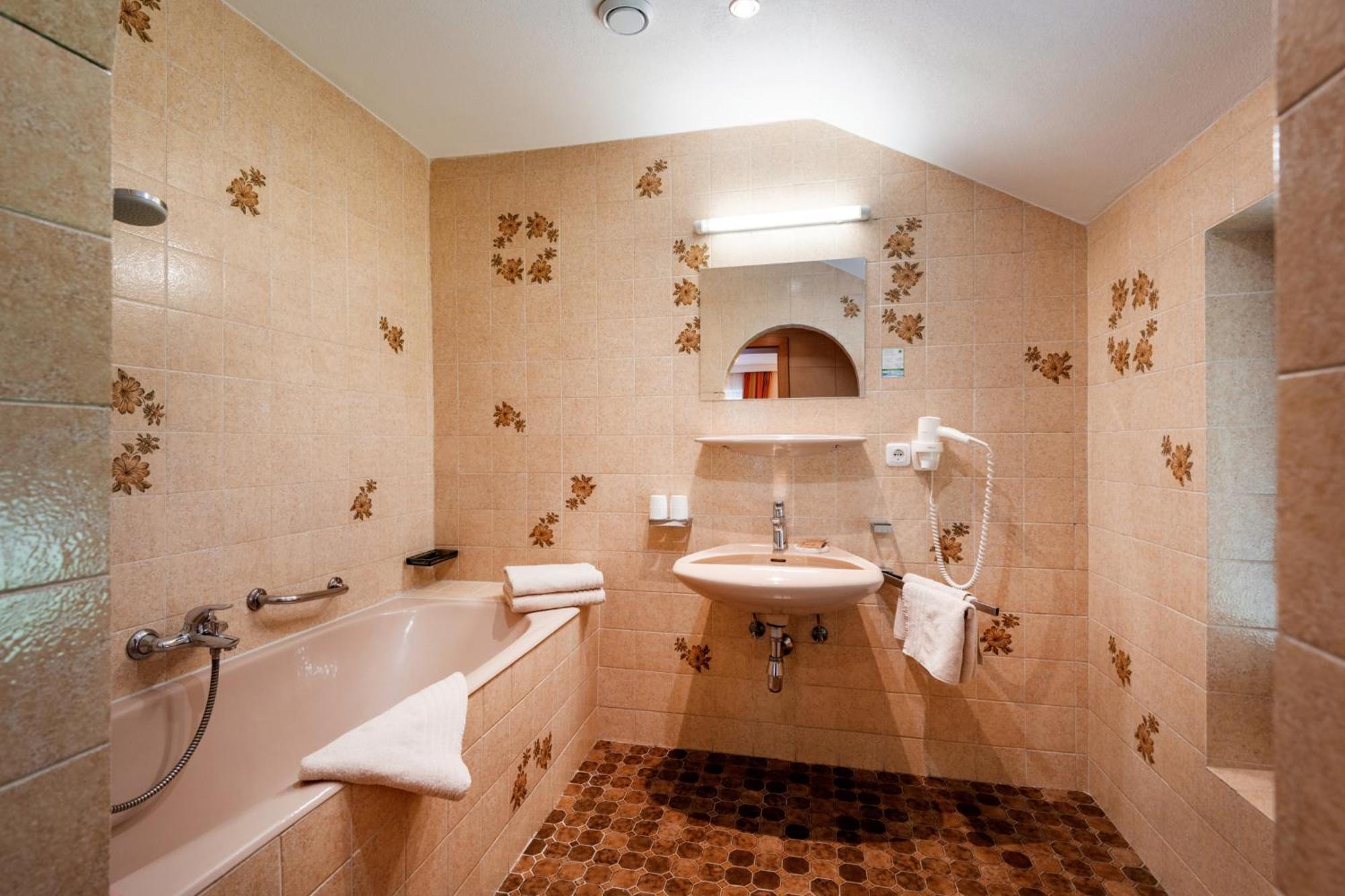 Hotel Garni Birkenhof Mayrhofen Dış mekan fotoğraf