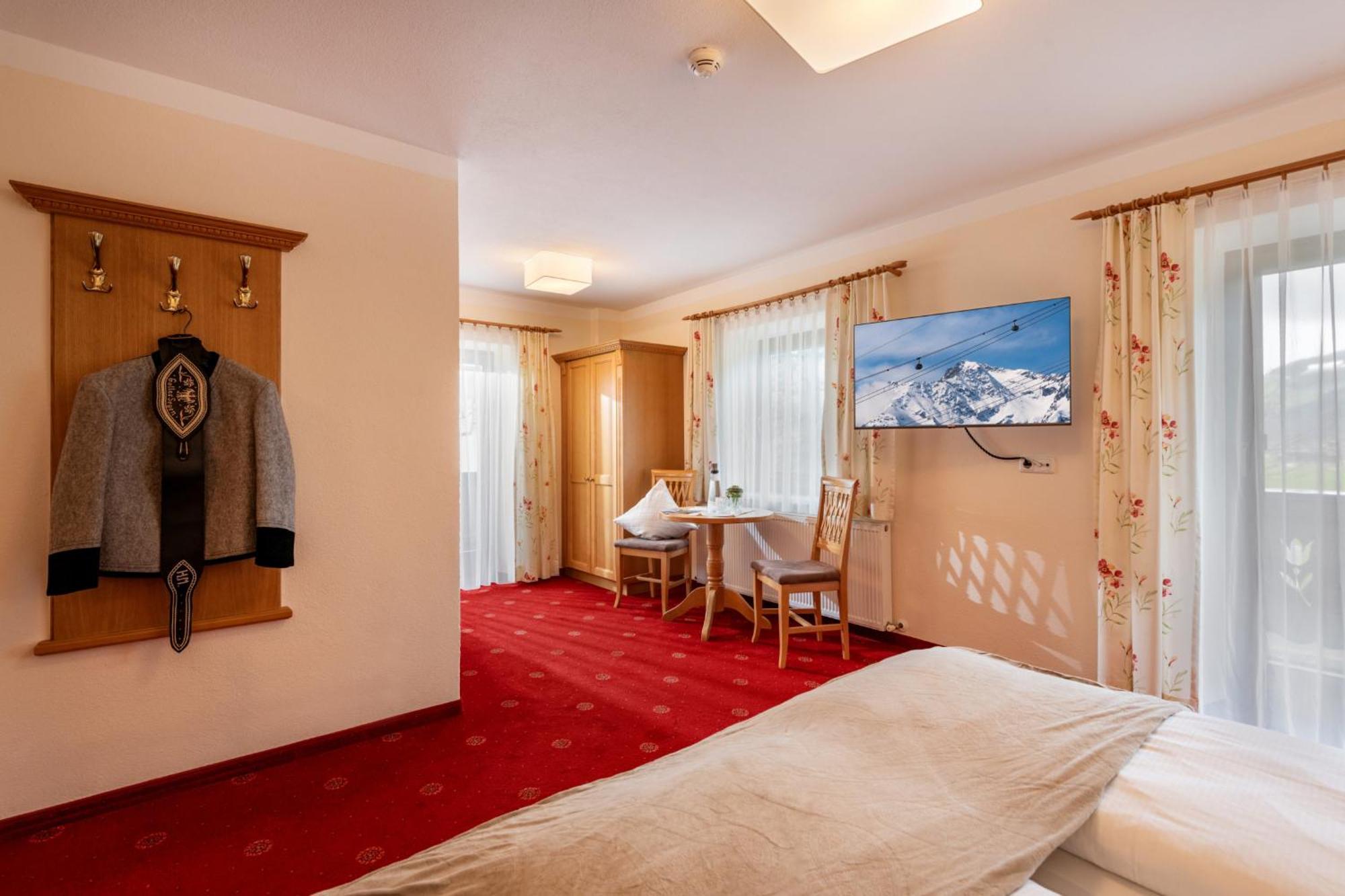 Hotel Garni Birkenhof Mayrhofen Dış mekan fotoğraf